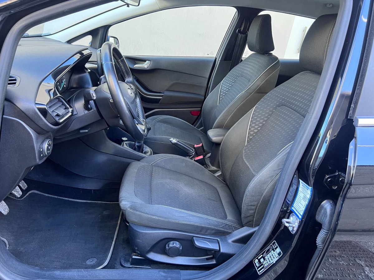 Ford Fiesta 1.5 TDCi 5 porte Titanium (8)