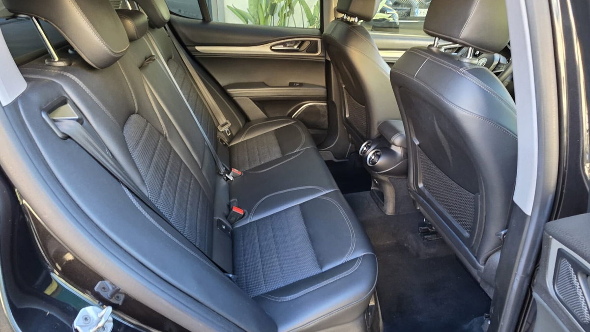 Alfa Romeo Stelvio Stelvio 2.2 Turbodiesel 210 CV AT8 Q4 Executive (11)