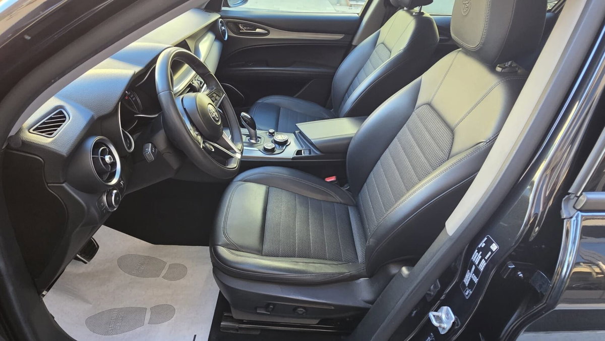 Alfa Romeo Stelvio Stelvio 2.2 Turbodiesel 210 CV AT8 Q4 Executive (12)