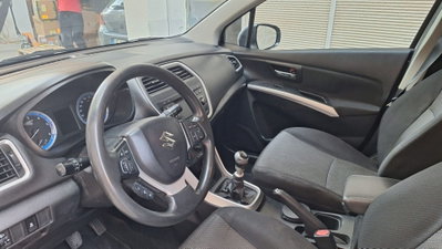 Suzuki S-Cross 1.6 DDiS Style (11)