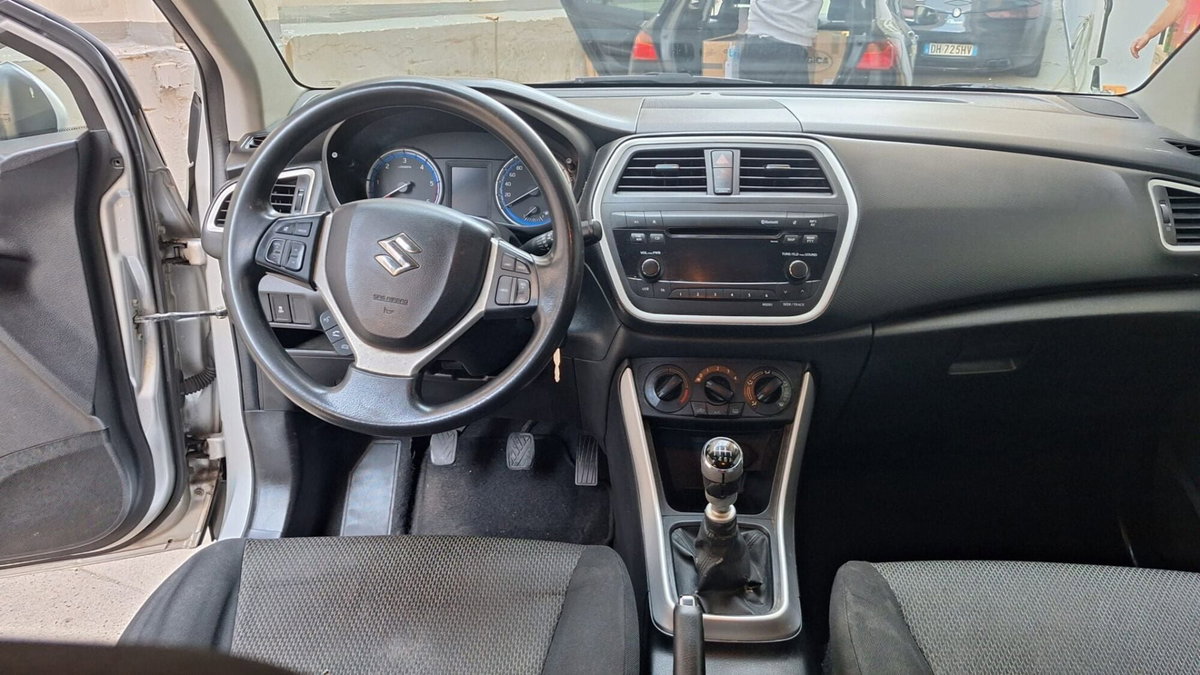 Suzuki S-Cross 1.6 DDiS Style (14)