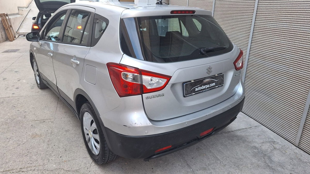 Suzuki S-Cross 1.6 DDiS Style (3)