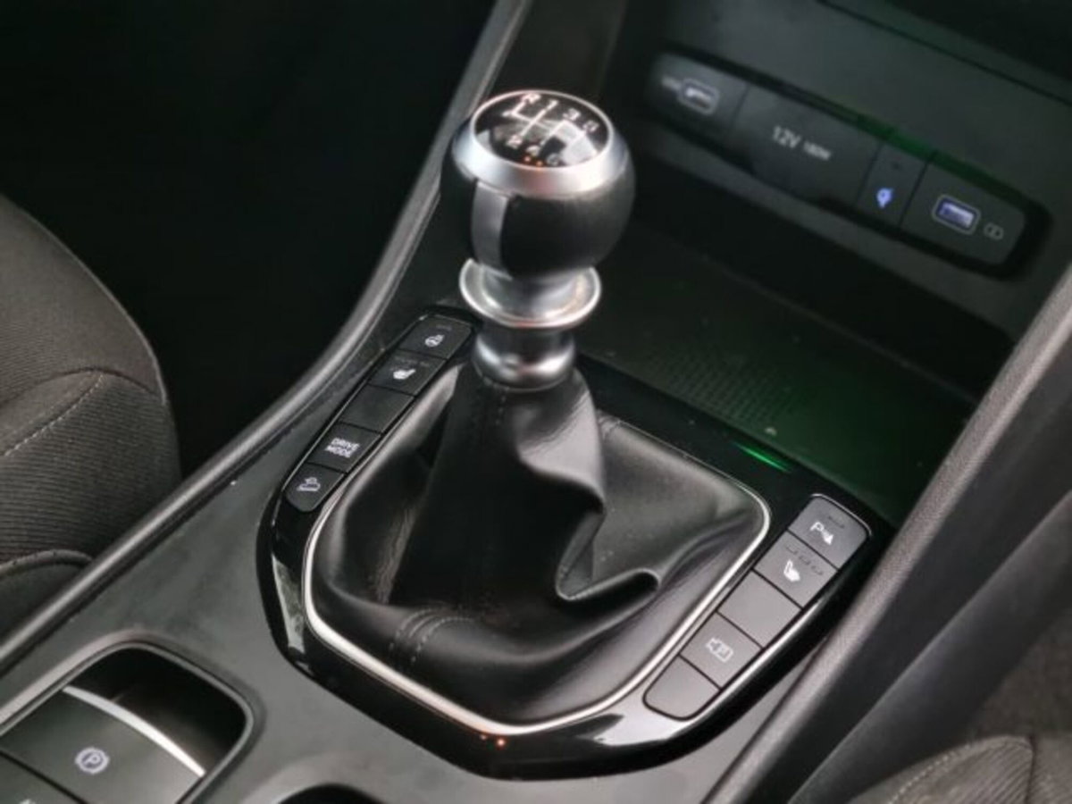 Hyundai Tucson 1.6 t-gdi 48V Exellence 2wd dct (17)