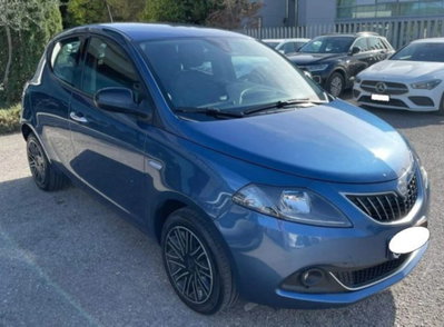 Lancia Ypsilon 1.2 69 CV 5 porte GPL Ecochic Alberta Ferretti (2)