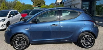 Lancia Ypsilon 1.2 69 CV 5 porte GPL Ecochic Alberta Ferretti (4)
