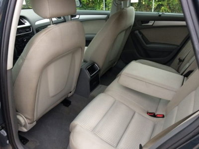 Audi A4 Avant 2.0 TDI 120 CV Ambiente (10)
