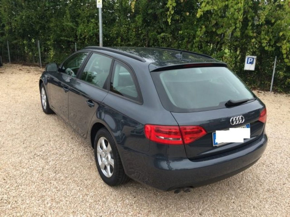 Audi A4 Avant 2.0 TDI 120 CV Ambiente (12)