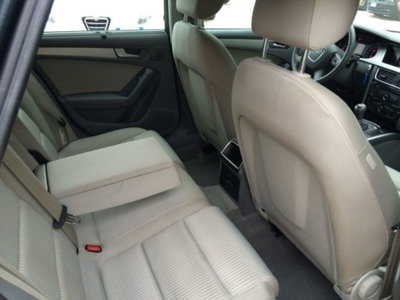 Audi A4 Avant 2.0 TDI 120 CV Ambiente (7)