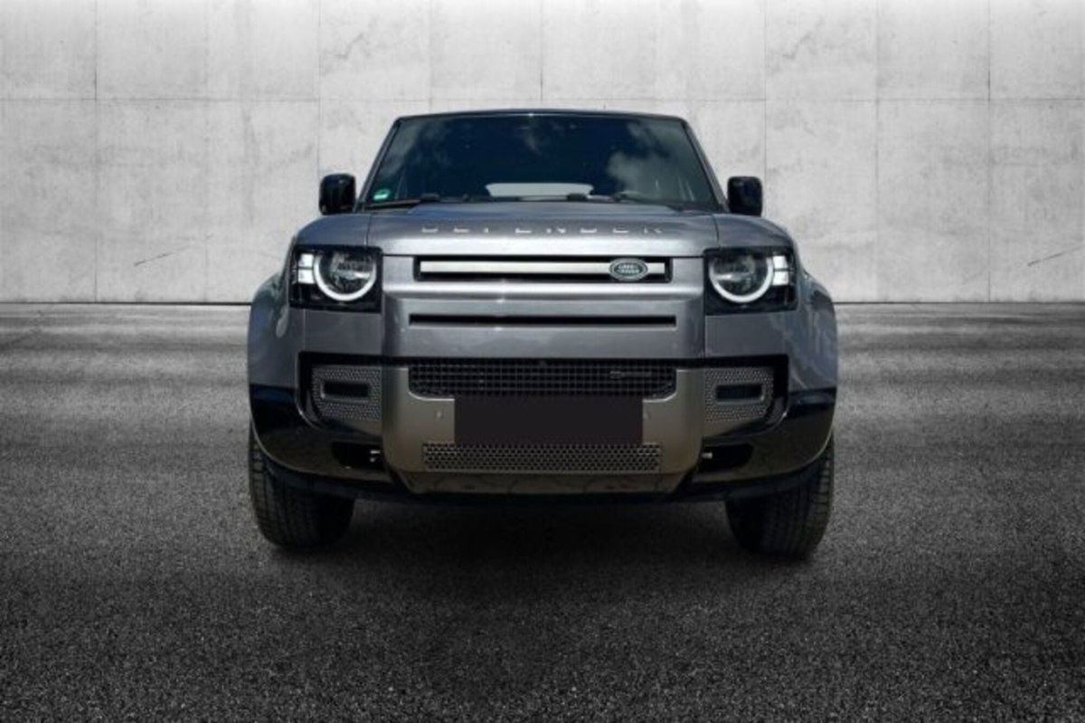 Land Rover Defender 110 3.0D I6 250 CV AWD Auto X-Dynamic S (4)