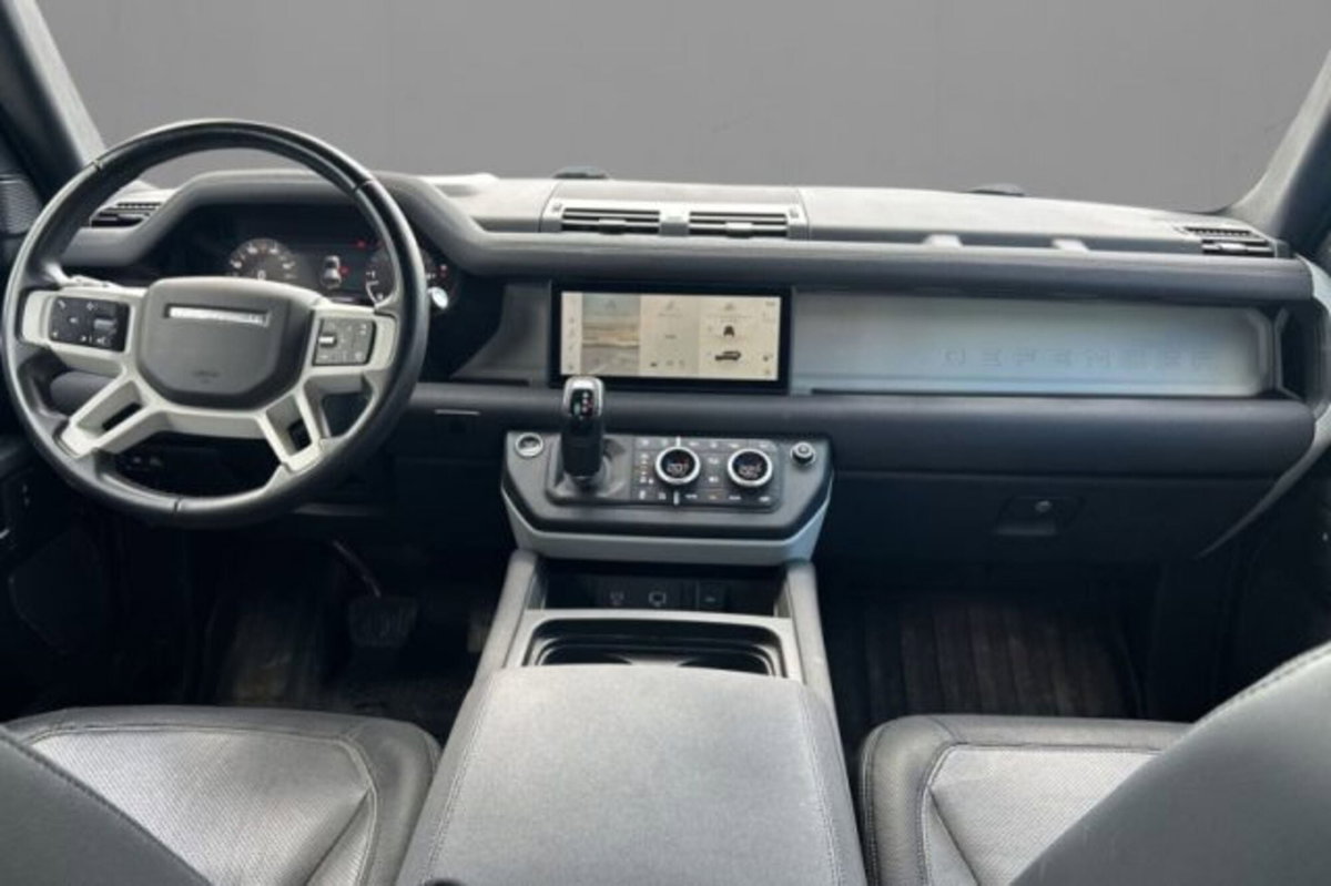 Land Rover Defender 110 3.0D I6 250 CV AWD Auto X-Dynamic S (5)