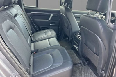Land Rover Defender 110 3.0D I6 250 CV AWD Auto X-Dynamic S (7)
