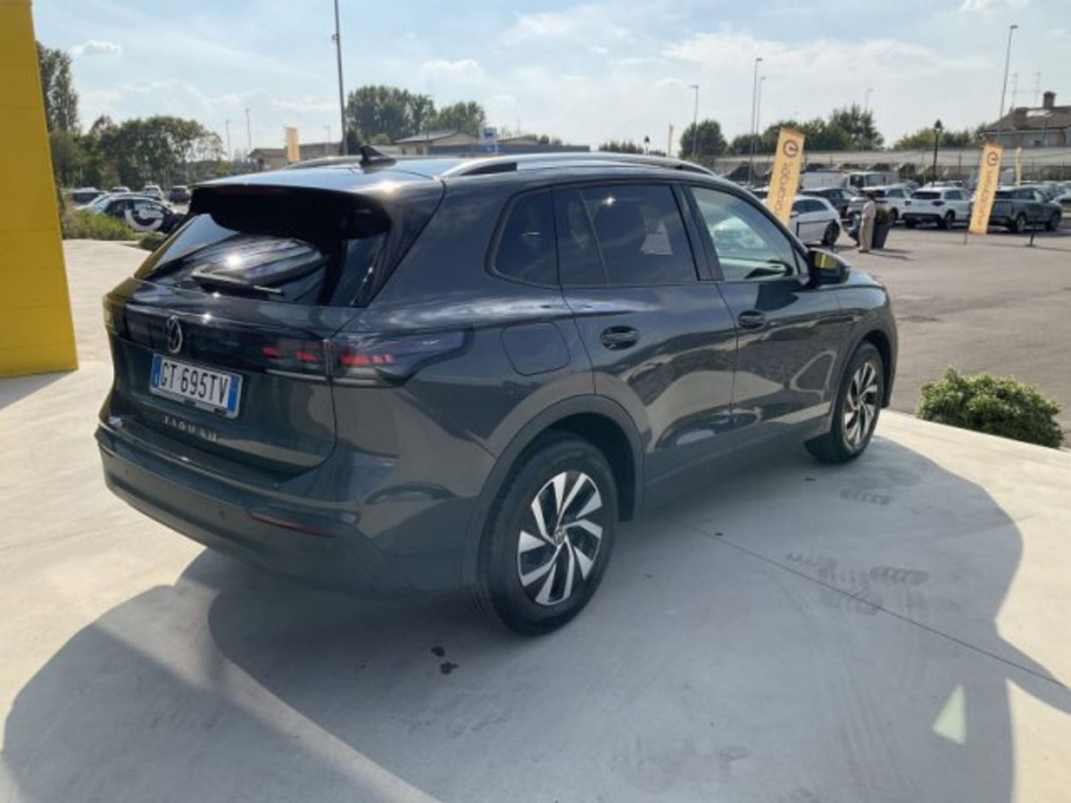 Volkswagen Tiguan 2.0 tdi Edition 20 150cv dsg (6)