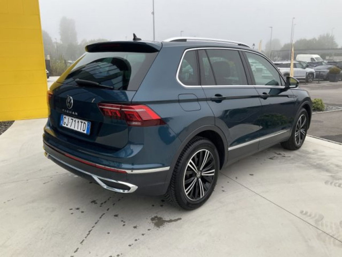 Volkswagen Tiguan 2.0 TDI 150 CV SCR DSG 4MOTION Elegance (8)