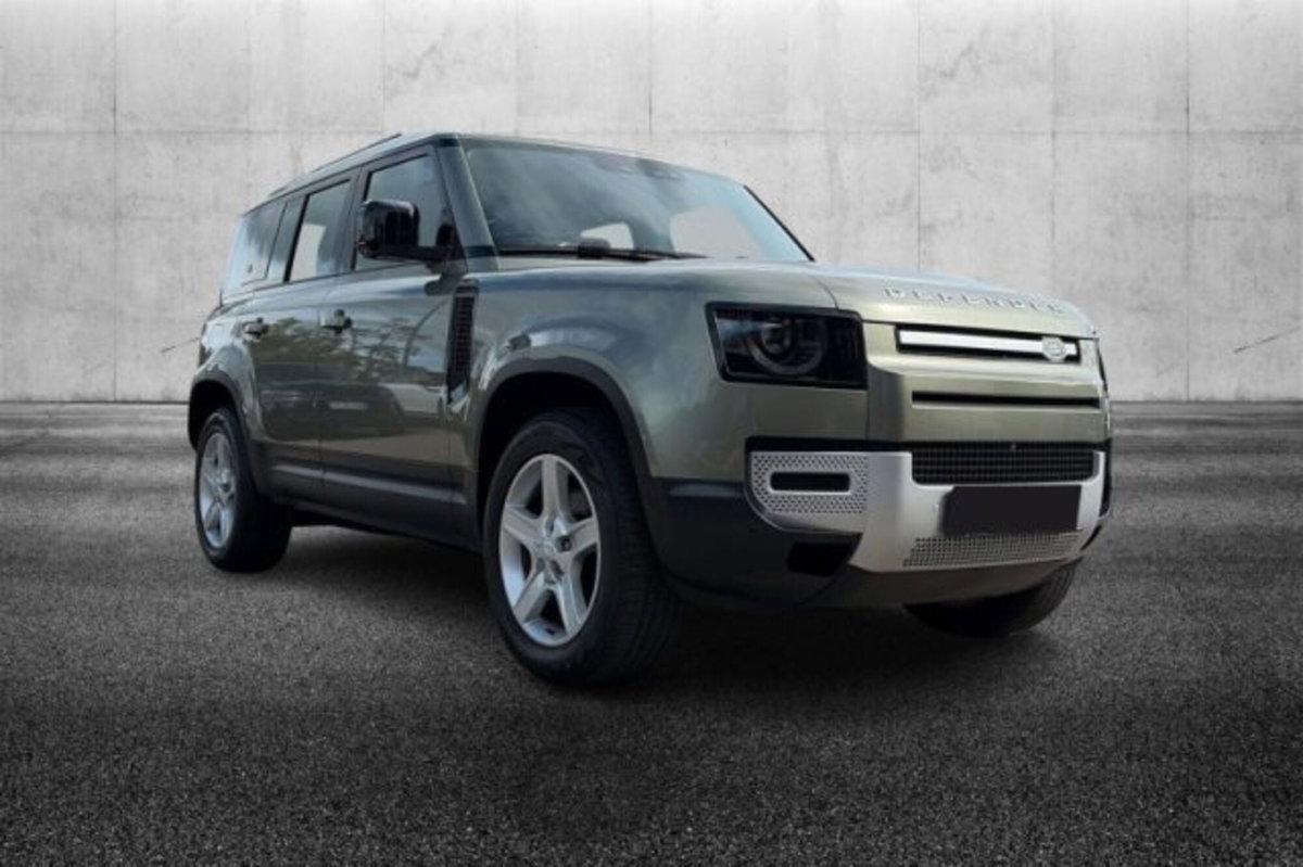 Land Rover Defender 110 3.0d i6 mhev X-Dynamic SE awd 200cv auto (2)