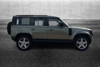 Land Rover Defender 110 3.0d i6 mhev X-Dynamic SE awd 200cv auto (4)