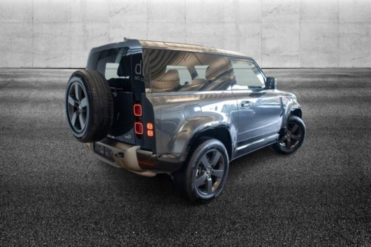 Land Rover Defender 90 3.0d i6 mhev X-Dynamic SE awd 300cv auto (3)