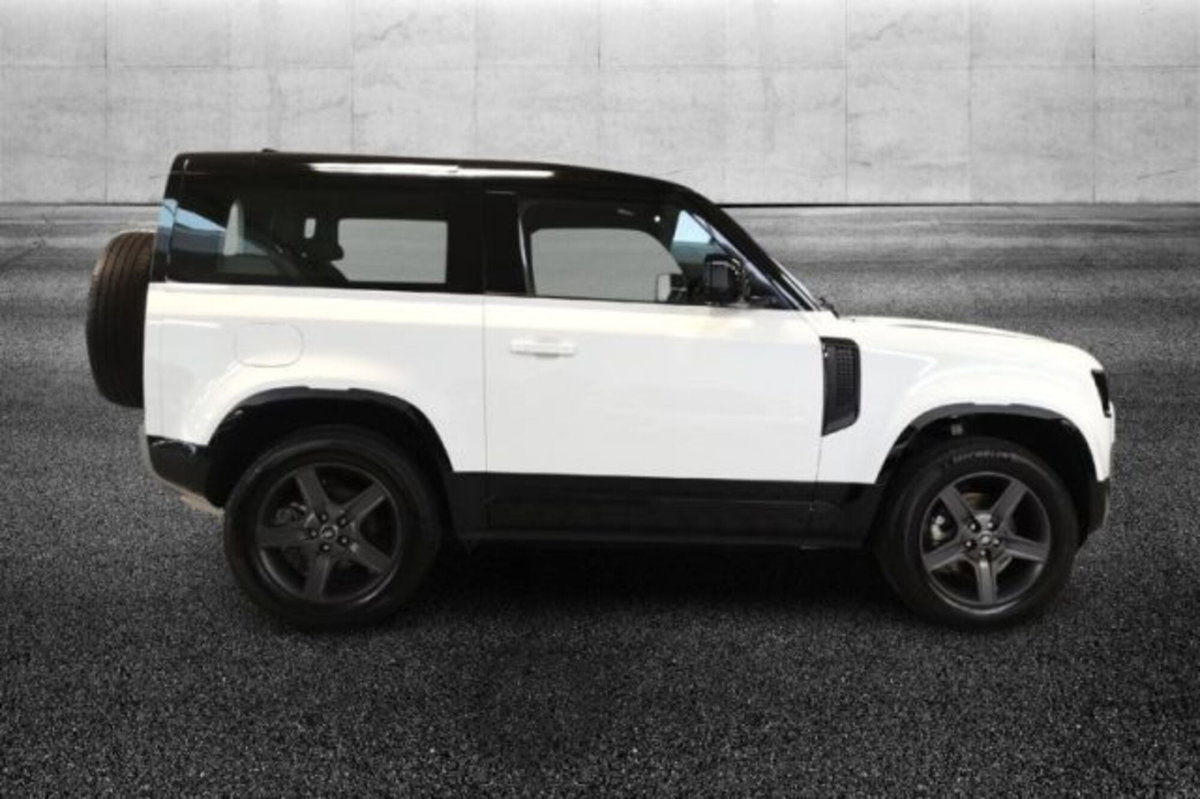 Land Rover Defender 90 3.0d i6 mhev X-Dynamic SE awd 200cv auto (3)
