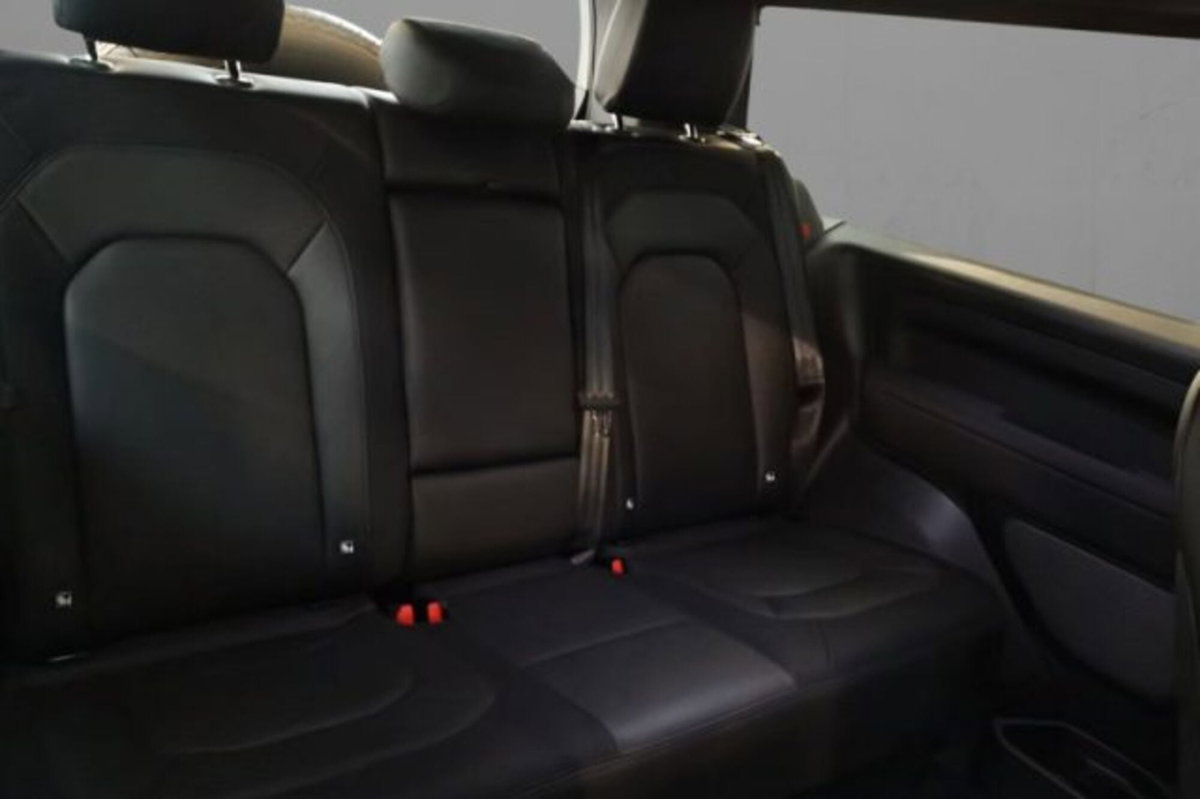 Land Rover Defender 90 3.0d i6 mhev X-Dynamic SE awd 200cv auto (6)