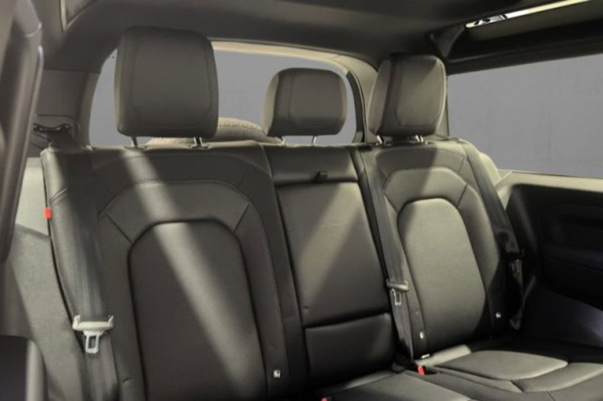 Land Rover Defender 90 3.0d i6 mhev X-Dynamic SE awd 200cv auto (7)