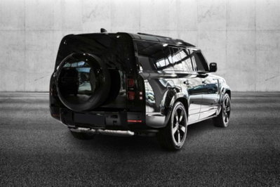 Land Rover Defender 110 3.0D I6 300 CV AWD Auto X-Dynamic HSE (2)