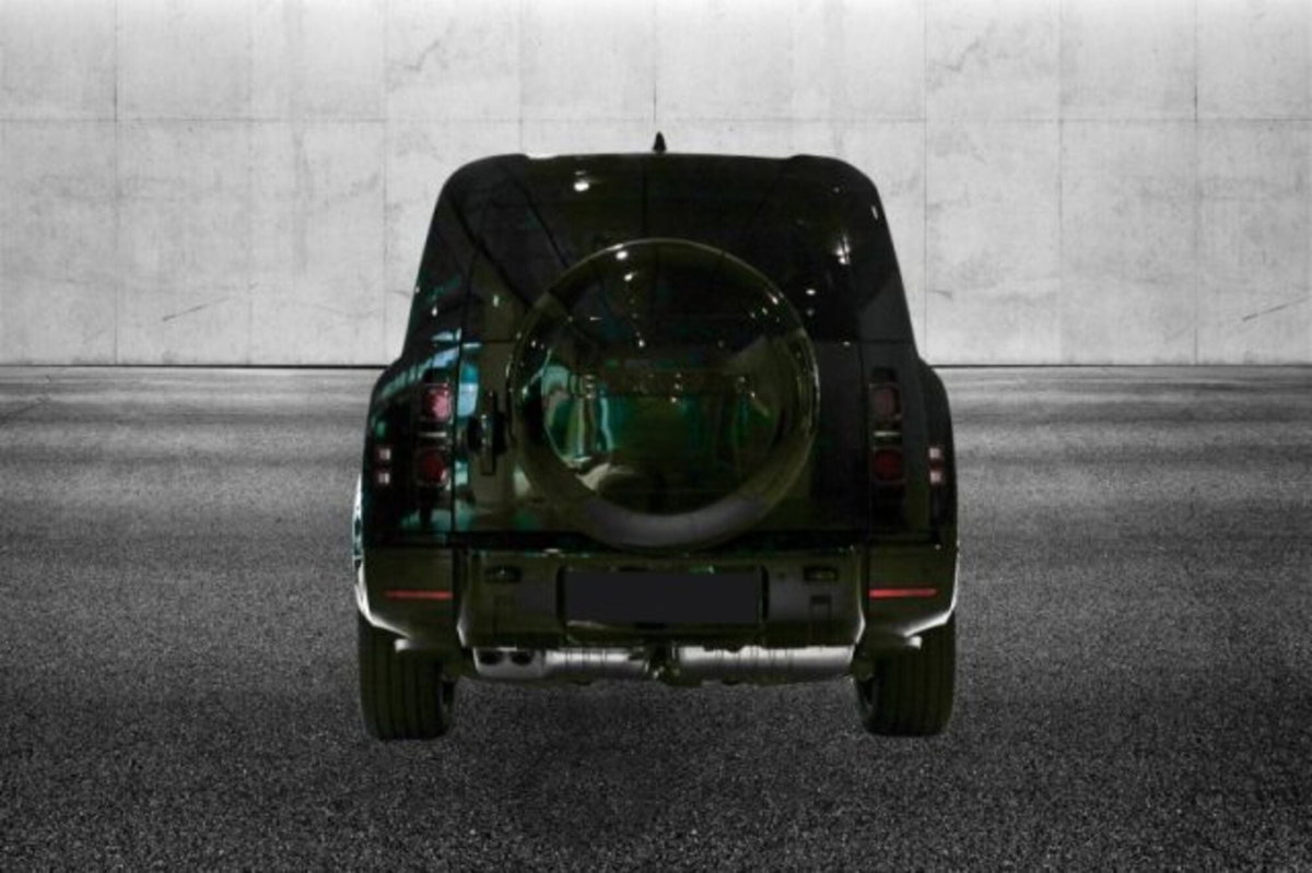 Land Rover Defender 110 3.0D I6 300 CV AWD Auto X-Dynamic HSE (5)