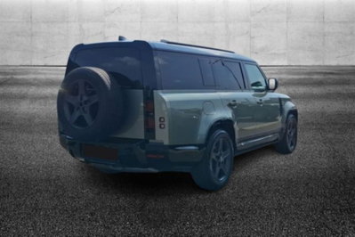Land Rover Defender 110 3.0D I6 300 CV AWD Auto X-Dynamic SE (2)