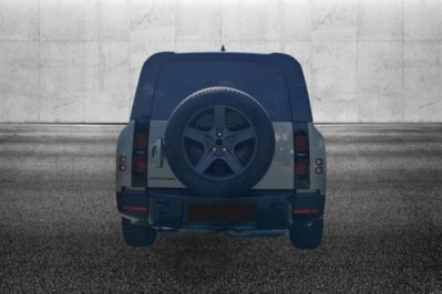 Land Rover Defender 110 3.0D I6 300 CV AWD Auto X-Dynamic SE (5)