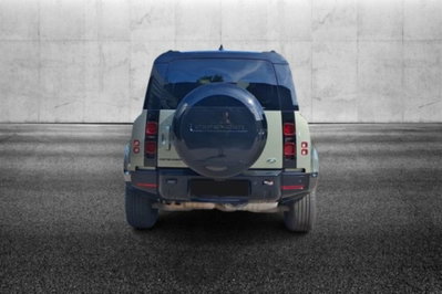 Land Rover Defender 110 3.0D I6 300 CV AWD Auto X-Dynamic SE (5)