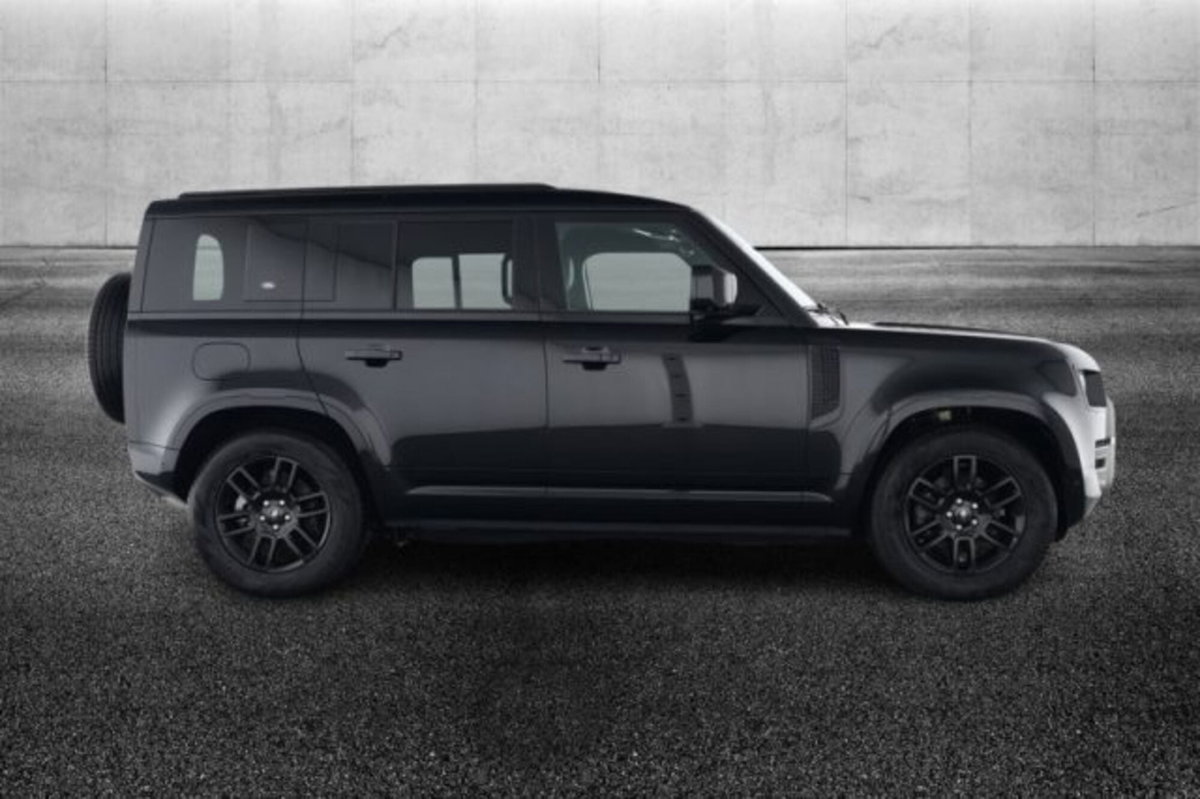Land Rover Defender 110 3.0d i6 mhev X-Dynamic SE awd 250cv auto (4)