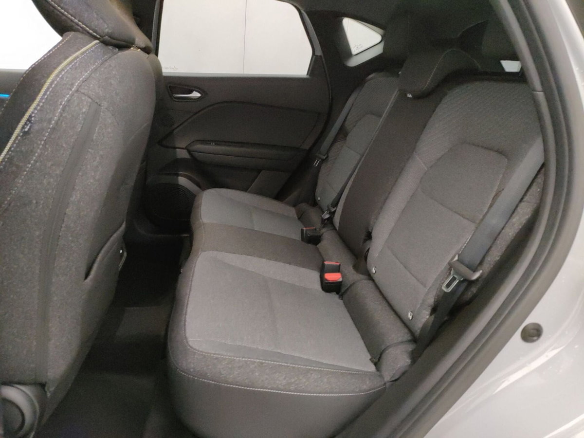 Renault Captur 1.2 eco-g Techno 120cv (10)