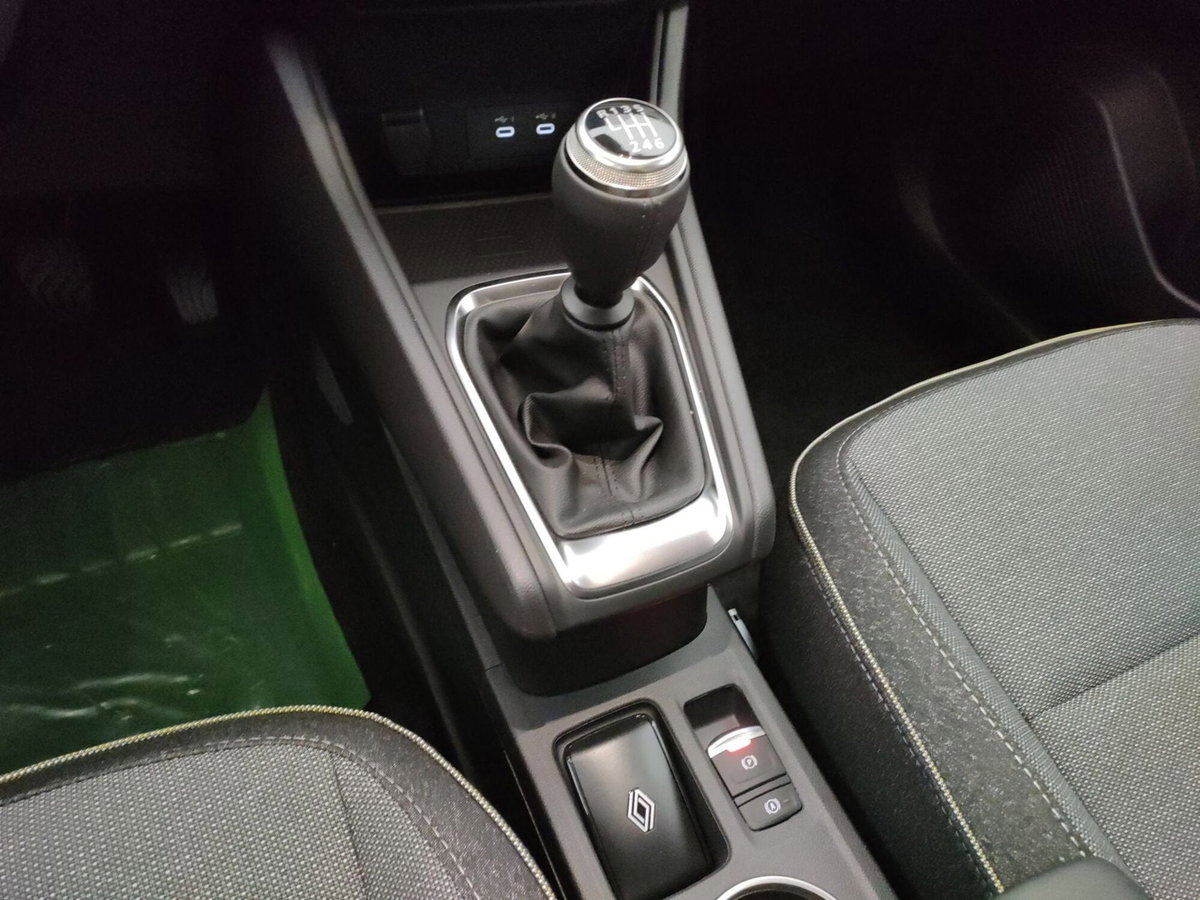 Renault Captur 1.2 eco-g Techno 120cv (15)
