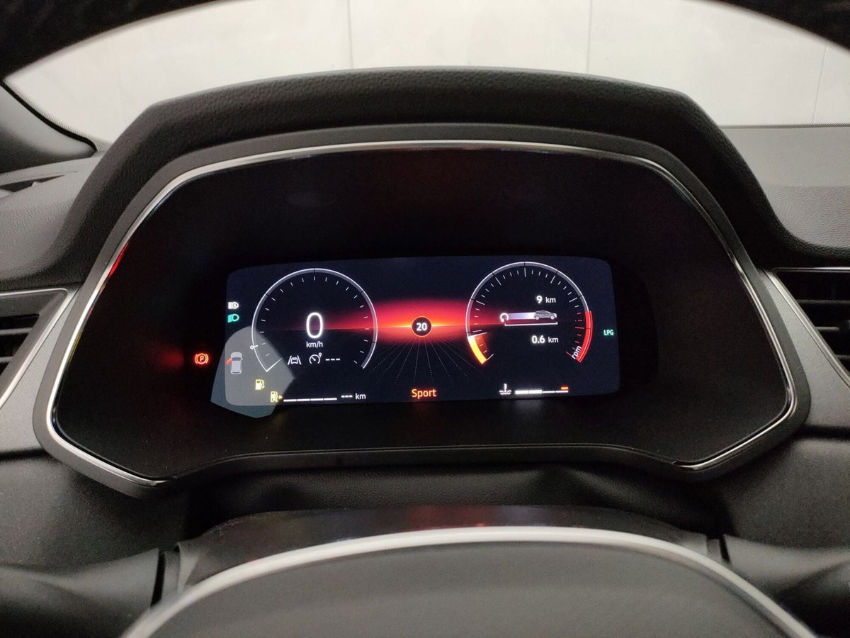 Renault Captur 1.2 eco-g Techno 120cv (19)
