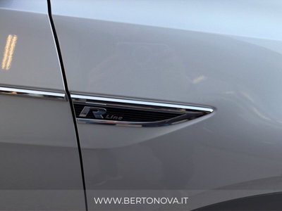 Volkswagen T-Cross 1.0 TSI 110 CV Sport (7)