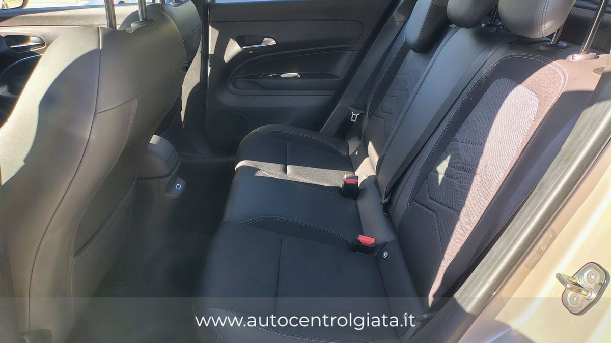 Jeep Avenger 1.2 turbo Altitude fwd 100cv (8)