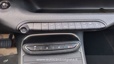 Jeep Avenger 1.2 turbo e-hybrid mhev Summit fwd 110cv edct6 (4)