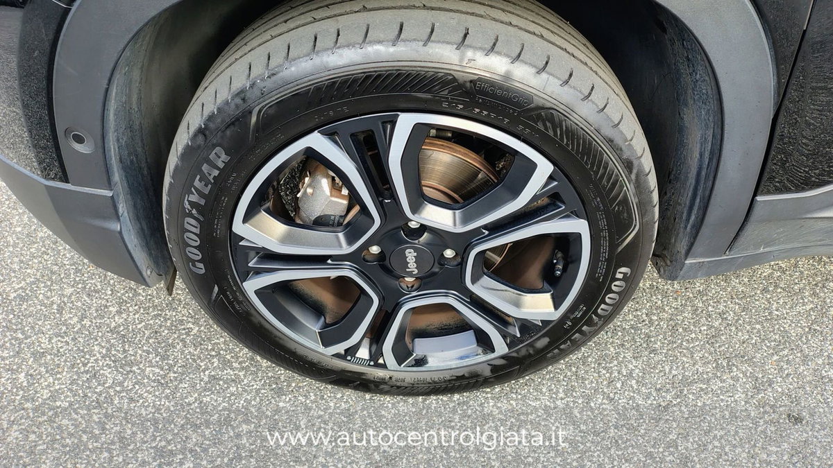 Jeep Avenger 1.2 turbo e-hybrid mhev Summit fwd 110cv edct6 (7)