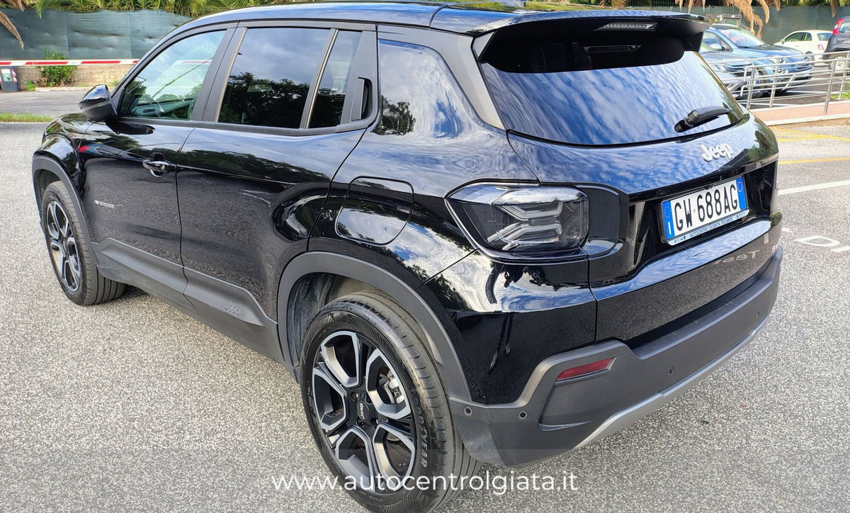 Jeep Avenger 1.2 turbo e-hybrid mhev Summit fwd 110cv edct6 (8)