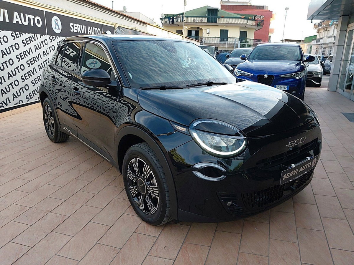 Fiat 600 1.2 hybrid 145cv auto