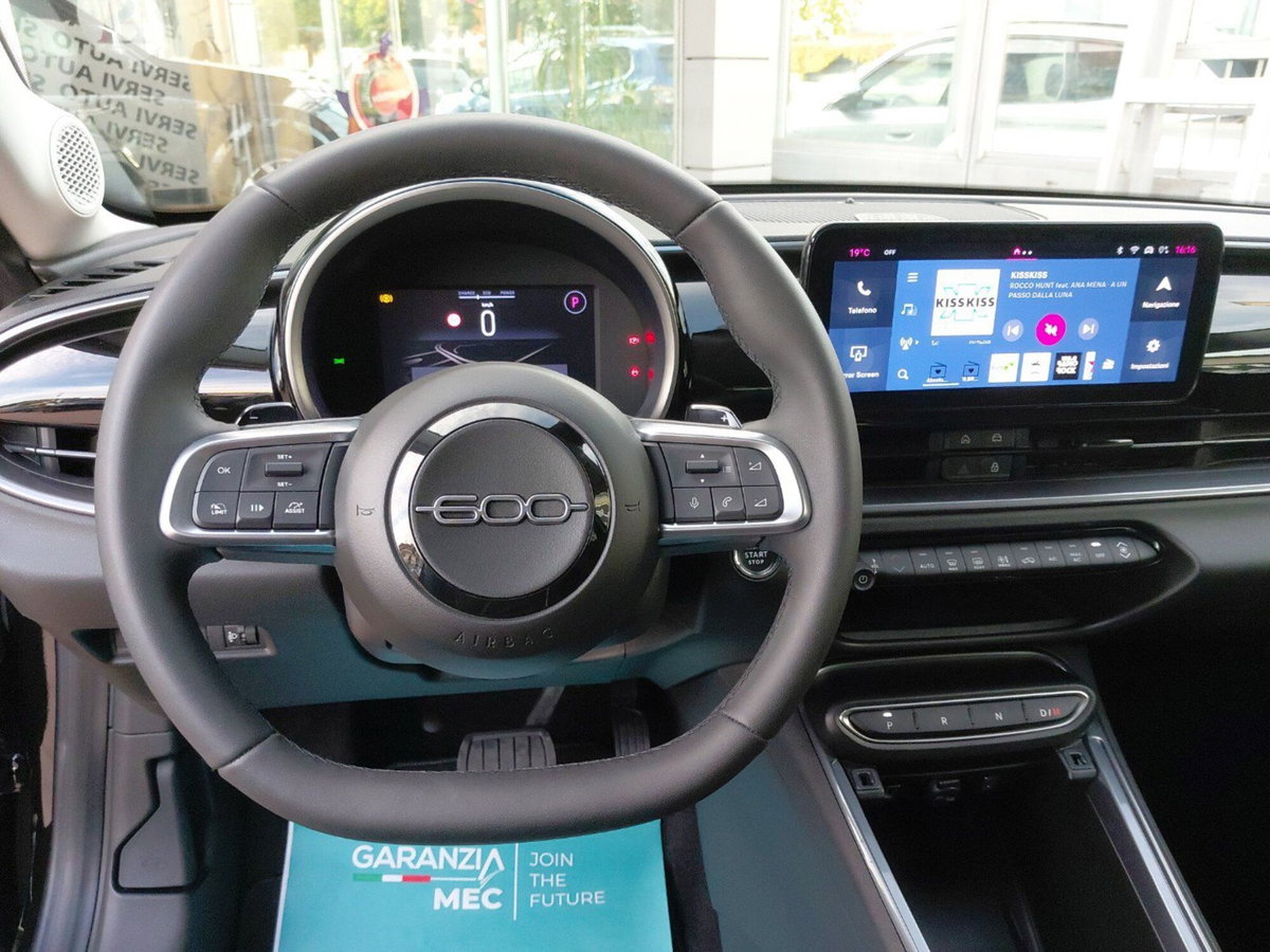 Fiat 600 1.2 hybrid 145cv auto (11)