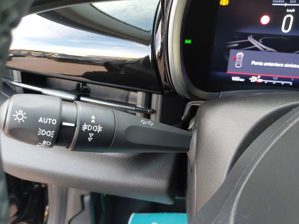 Fiat 600 1.2 hybrid 145cv auto (19)