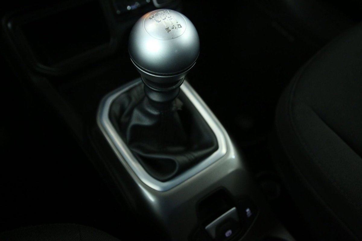 Jeep Renegade 1.6 Mjt 120 CV Limited (15)