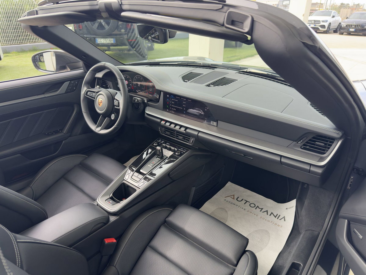 Porsche 911 Cabrio Targa 3.0 4S 480cv auto (17)