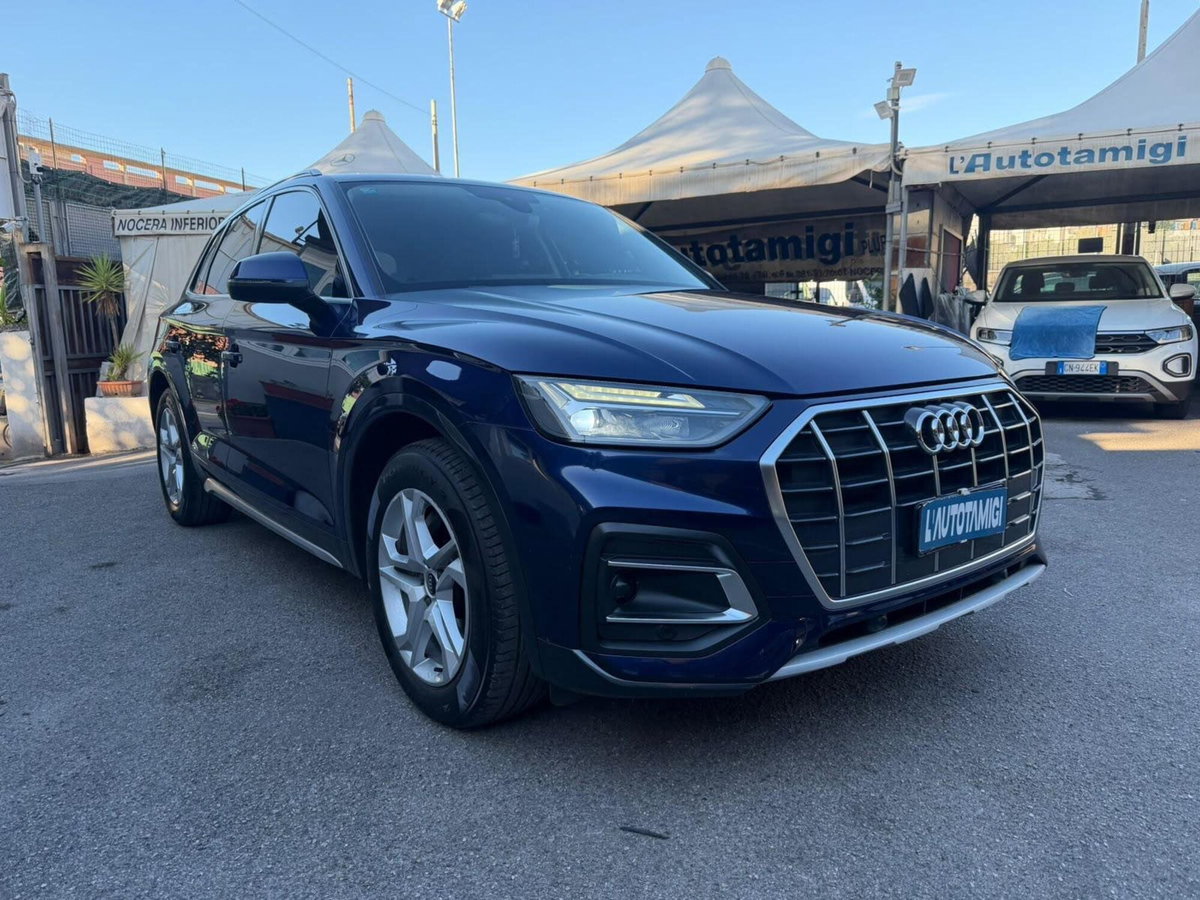 Audi Q5 40 2.0 tdi mhev 12V Identity Black quattro s-tronic
