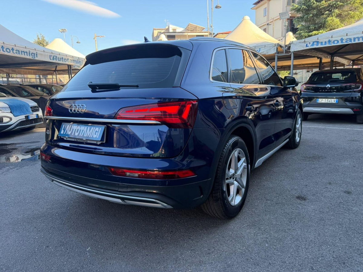 Audi Q5 40 2.0 tdi mhev 12V Identity Black quattro s-tronic (4)