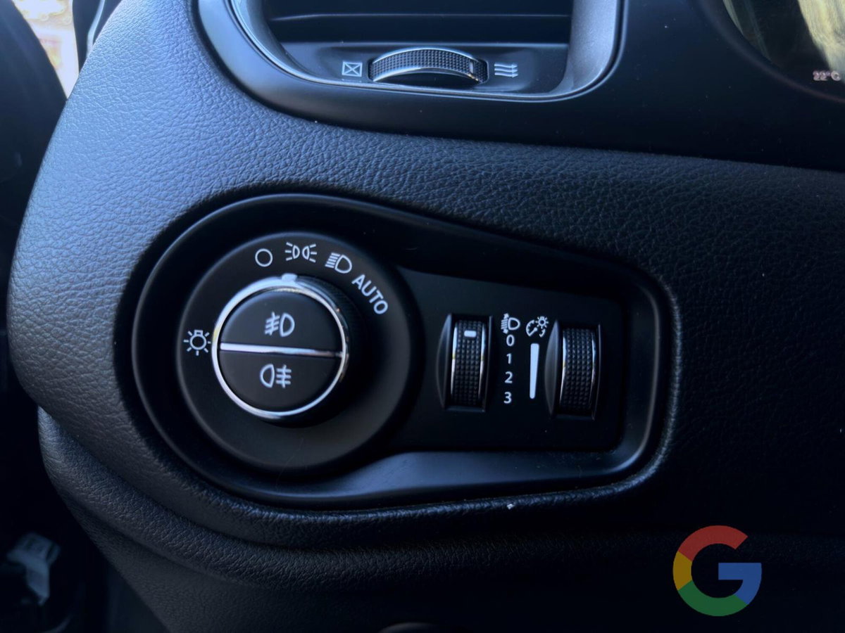 Jeep Renegade 1.3 T4 190CV PHEV 4xe AT6 Limited (16)