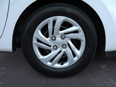Hyundai i10 1.0 MPI con Ecopack Advanced (8)