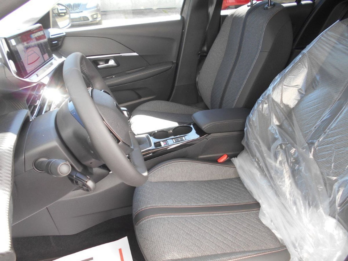 Peugeot 208 PureTech 100 Stop&Start 5 porte Allure (9)