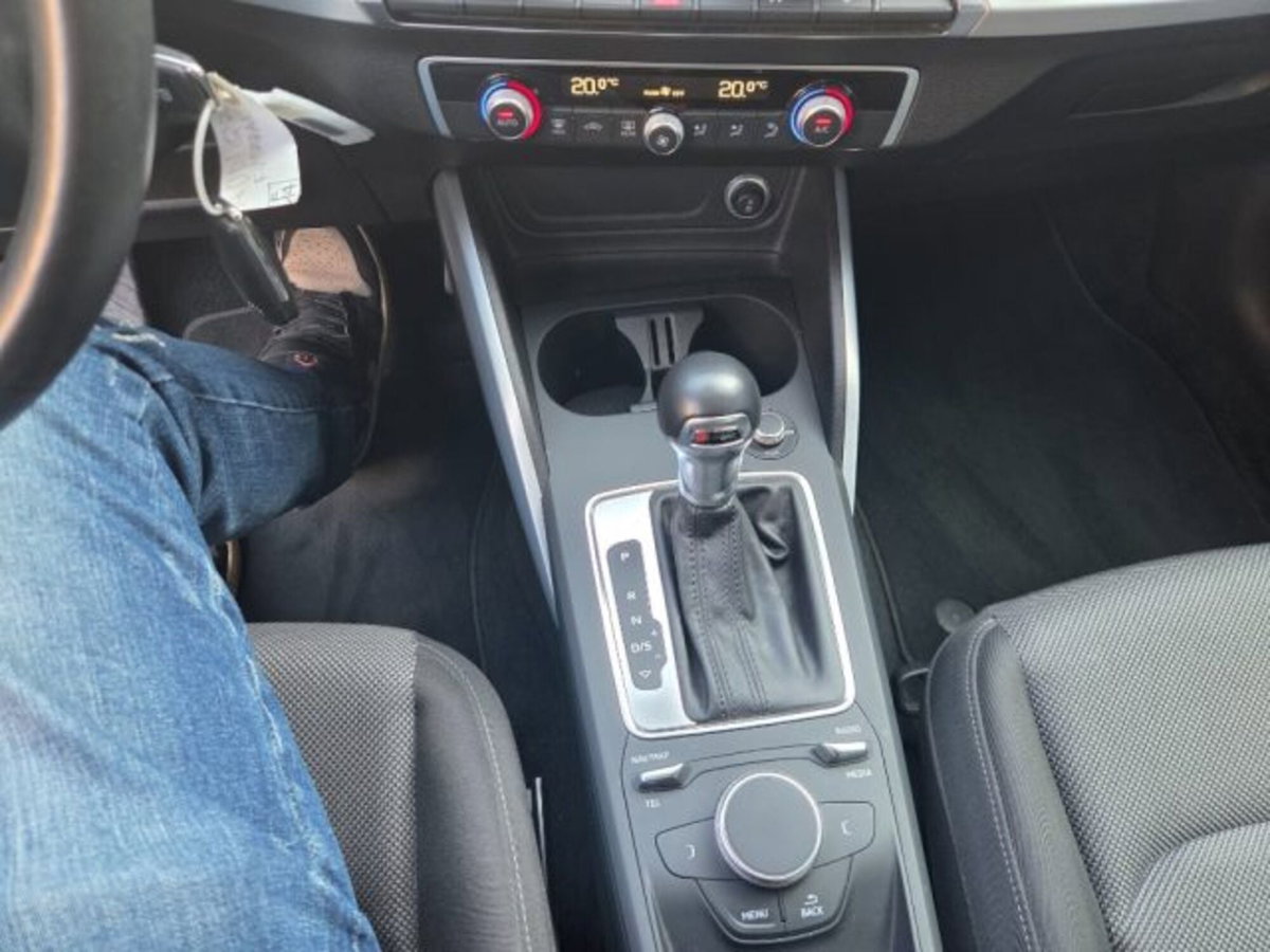 Audi Q2 Q2 1.0 TFSI S tronic Design (13)