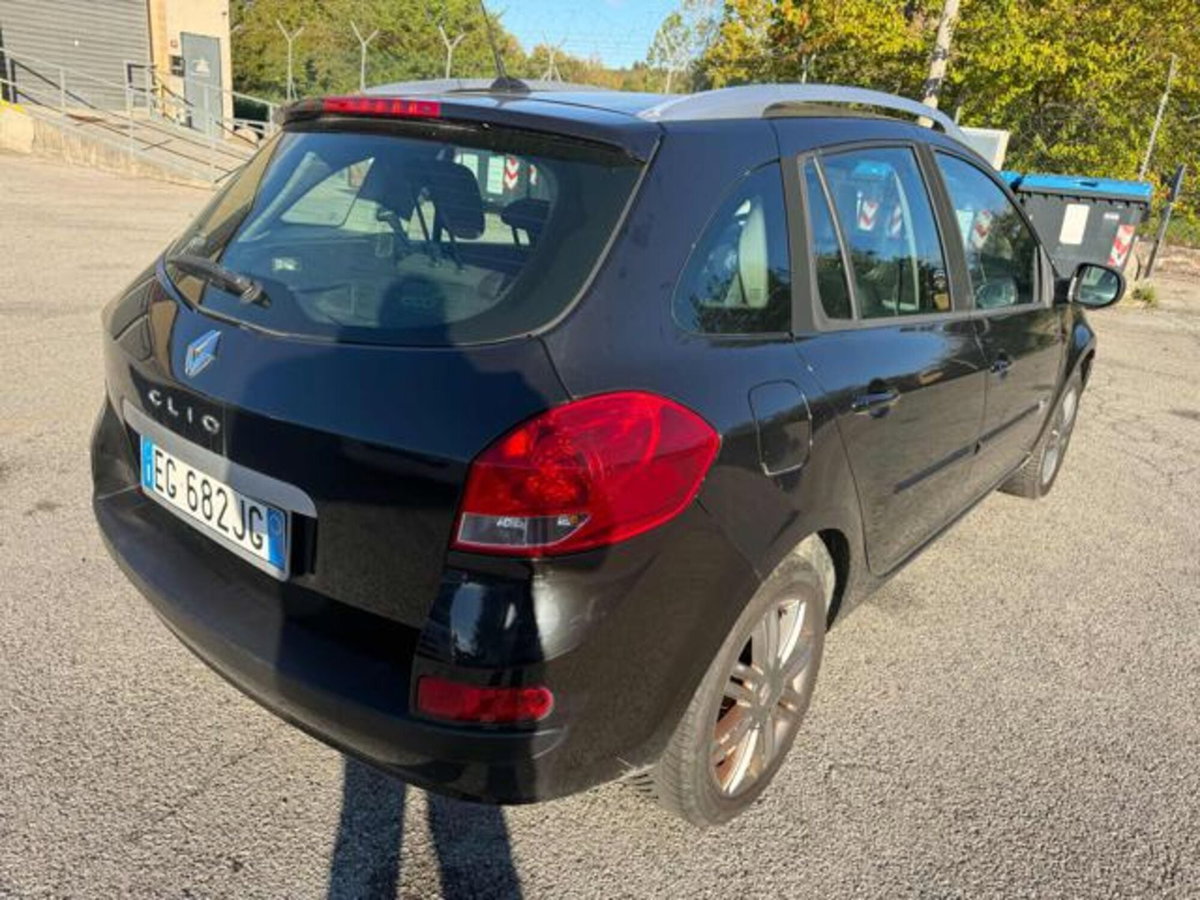 Renault Clio SporTour 1.5 dCi 90CV SporTour Luxe (14)