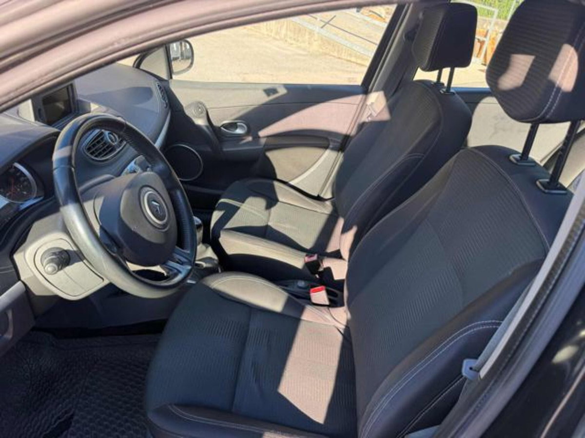 Renault Clio SporTour 1.5 dCi 90CV SporTour Luxe (7)